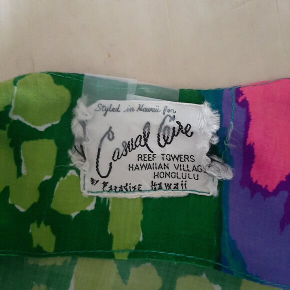 Colorful Abstract Hawaiian Dress - Picture 7 of 7